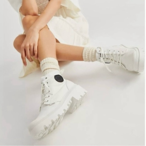 Palladium Pallabase Twill Star White Hi Top Boots Size 10 - Picture 1 of 11